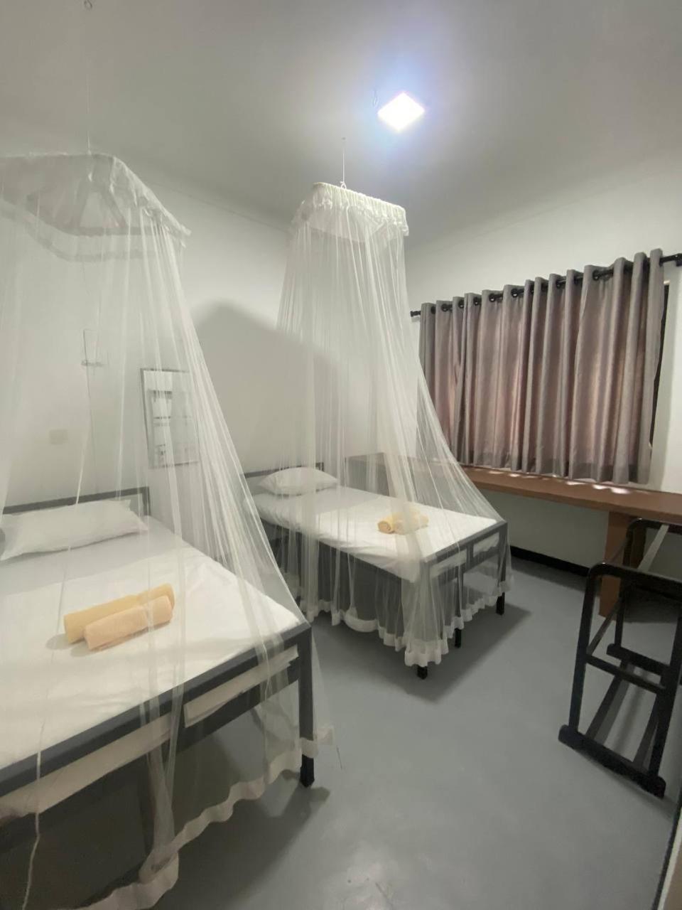 Pearl Villa Rooms And Hostel Унаватуна Екстер'єр фото