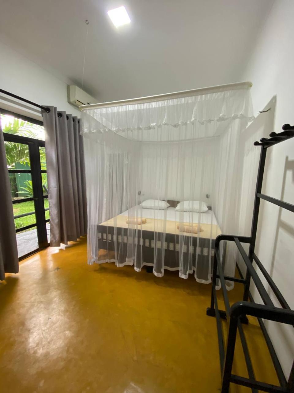Pearl Villa Rooms And Hostel Унаватуна Екстер'єр фото